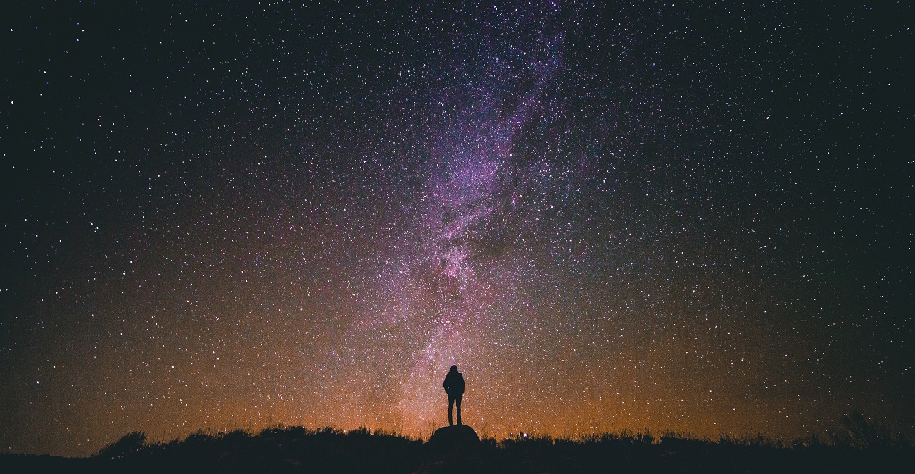 woman-staring-at-night-sky